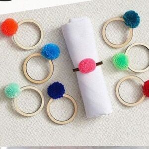 ⚠️ 5/25$ NWOT Meri Meri Colorful Pom Pom Napkin Rings Set